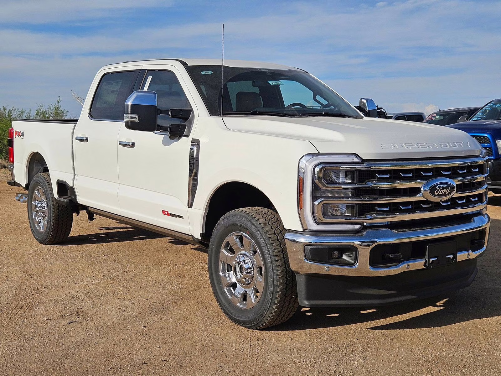 2026 White Ford Super Duty F-250 SRW Lariat 4X4 Truck
