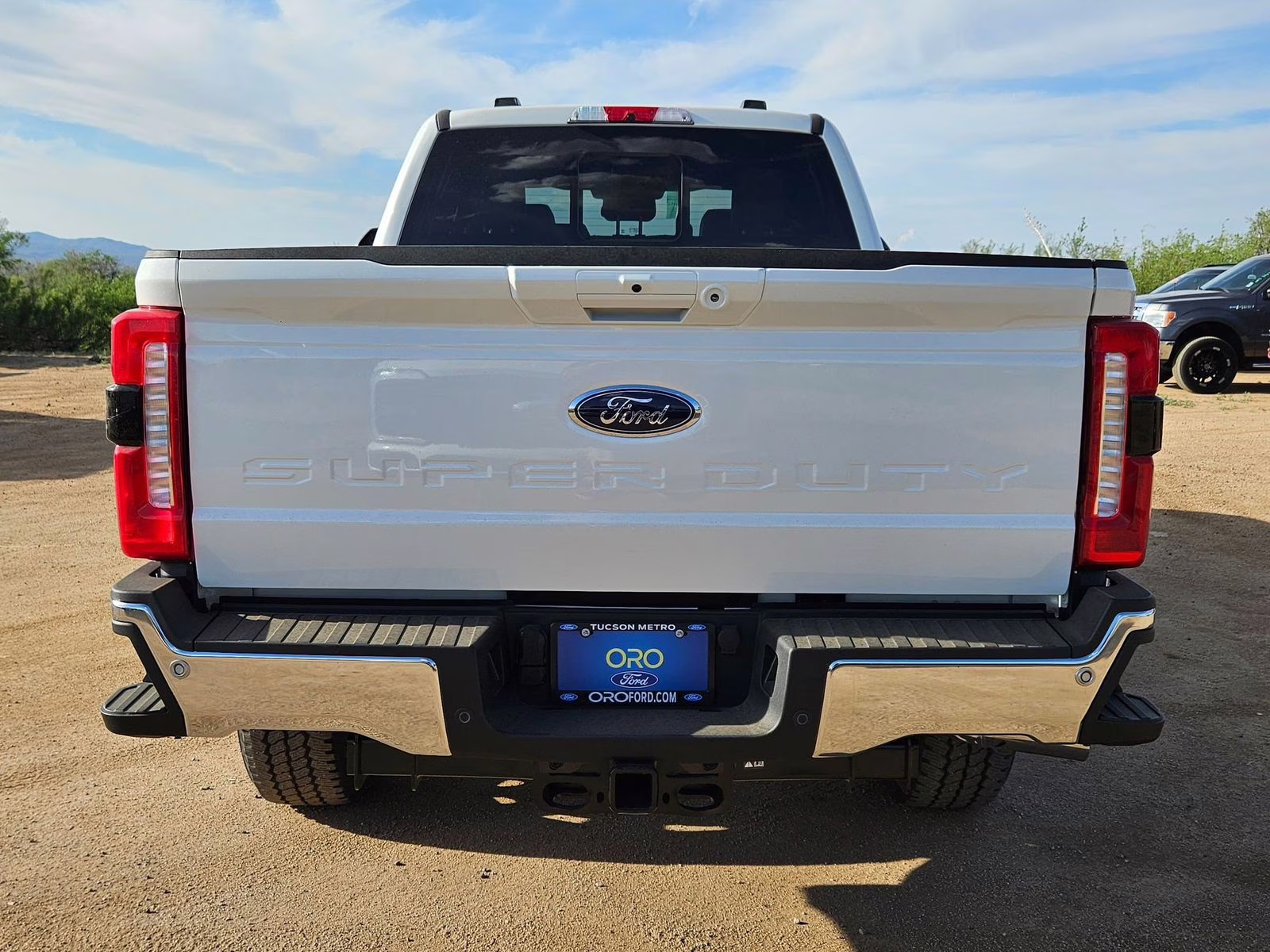 2026 White Ford Super Duty F-250 SRW Lariat 4X4 Truck