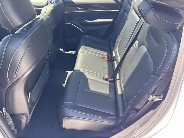 2026 Bright White Clearcoat Jeep Grand Cherokee Limited 4X4 SUV