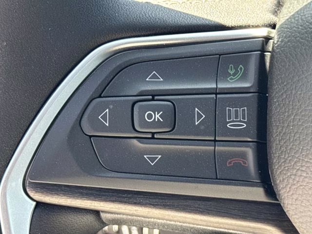 2026 Bright White Clearcoat Jeep Grand Cherokee Limited 4X4 SUV