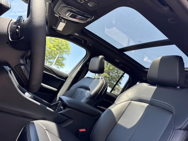 2026 Bright White Clearcoat Jeep Grand Cherokee Limited 4X4 SUV