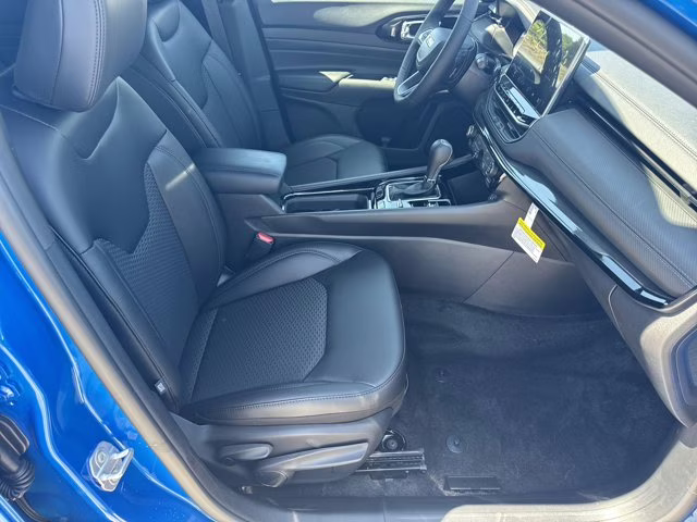 2026 Hydro Blue Pearlcoat Jeep Compass Latitude Altitude 4X4 SUV