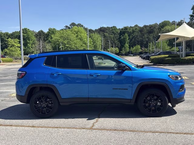 2026 Hydro Blue Pearlcoat Jeep Compass Latitude Altitude 4X4 SUV