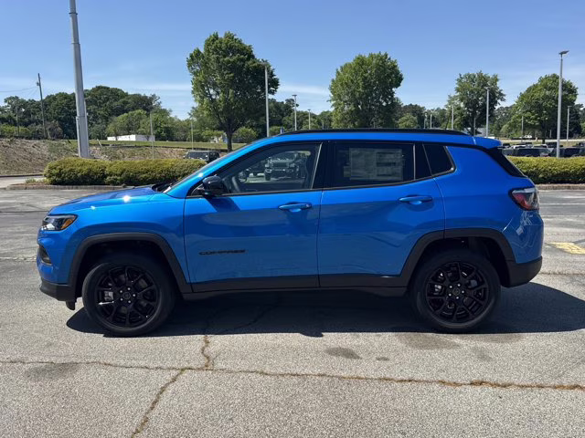 2026 Hydro Blue Pearlcoat Jeep Compass Latitude Altitude 4X4 SUV