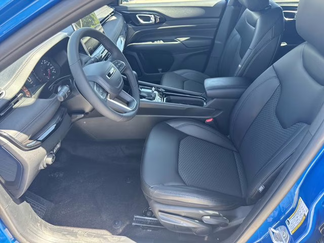 2026 Hydro Blue Pearlcoat Jeep Compass Latitude Altitude 4X4 SUV