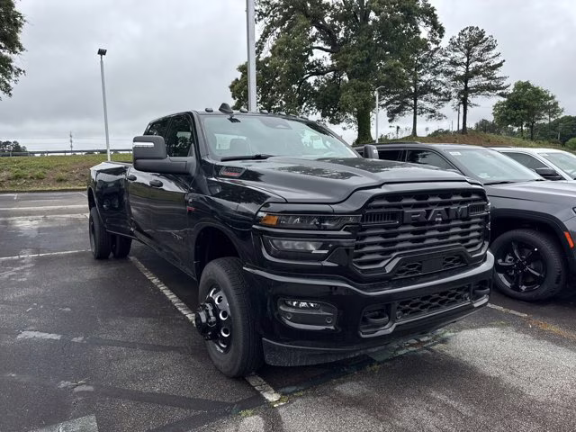 2026 Diamond Black Crystal Pearlcoat Ram 3500 Big Horn 4X4 Truck