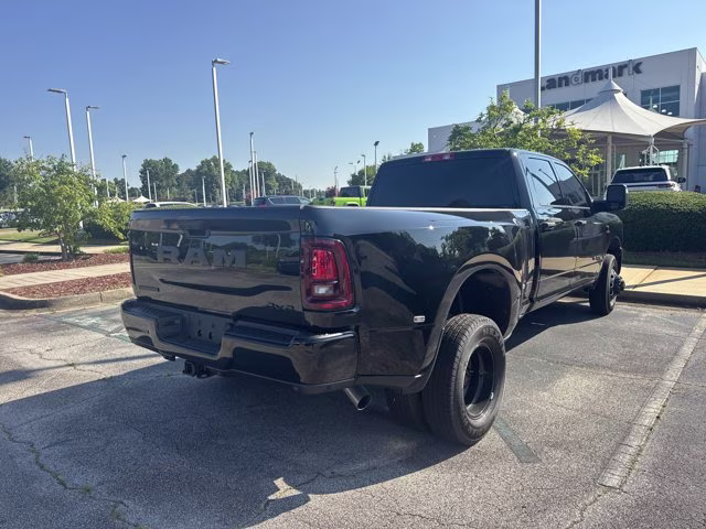 2026 Diamond Black Crystal Pearlcoat Ram 3500 Big Horn 4X4 Truck