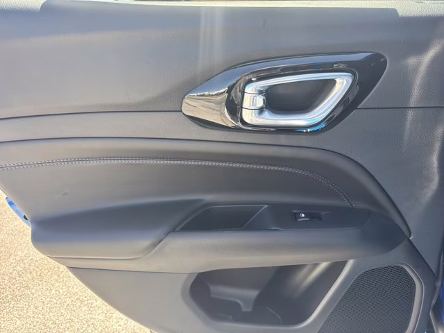 2026 Hydro Blue Pearlcoat Jeep Compass Latitude Altitude 4X4 SUV