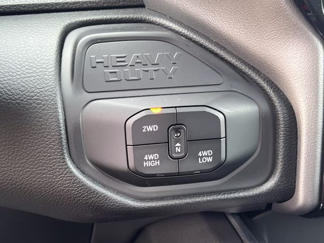 2026 Diamond Black Crystal Pearlcoat Ram 3500 Big Horn 4X4 Truck