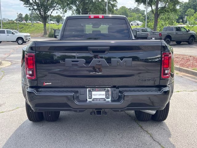 2026 Diamond Black Crystal Pearlcoat Ram 3500 Big Horn 4X4 Truck