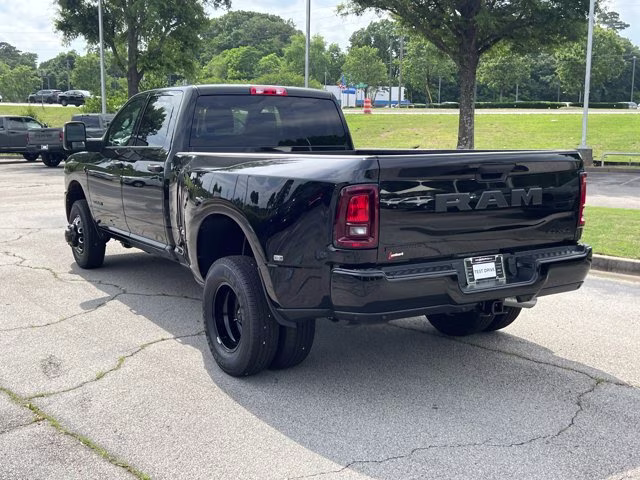 2026 Diamond Black Crystal Pearlcoat Ram 3500 Big Horn 4X4 Truck