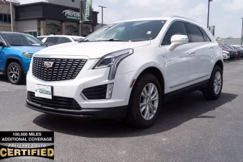 2022 Crystal White Tricoat Cadillac XT5 Luxury AWD SUV