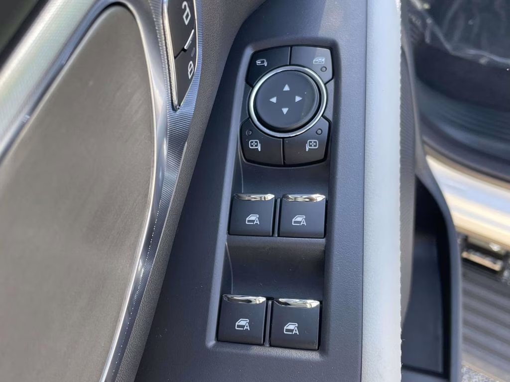 2026 Star White Metallic Tri-Coat Ford Expedition Max Platinum 4X4 SUV