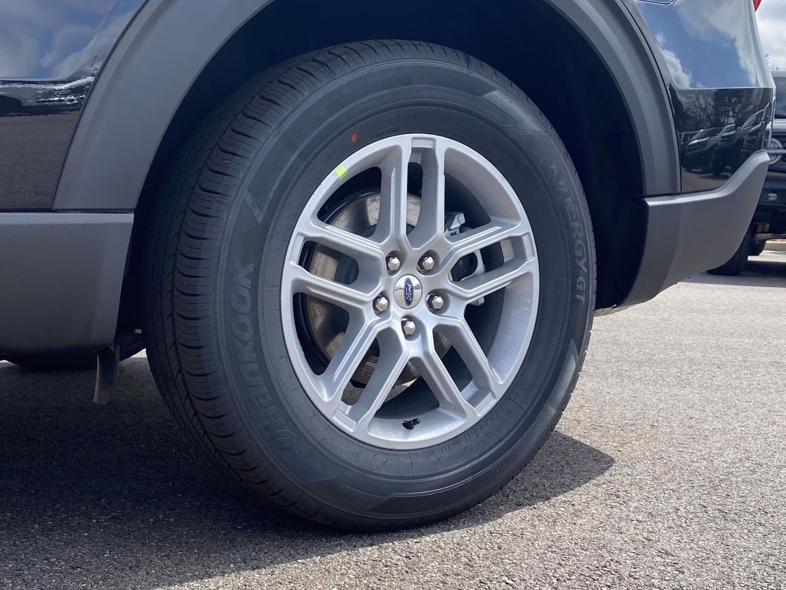 2026 Agate Black Metallic Ford Explorer Active RWD SUV