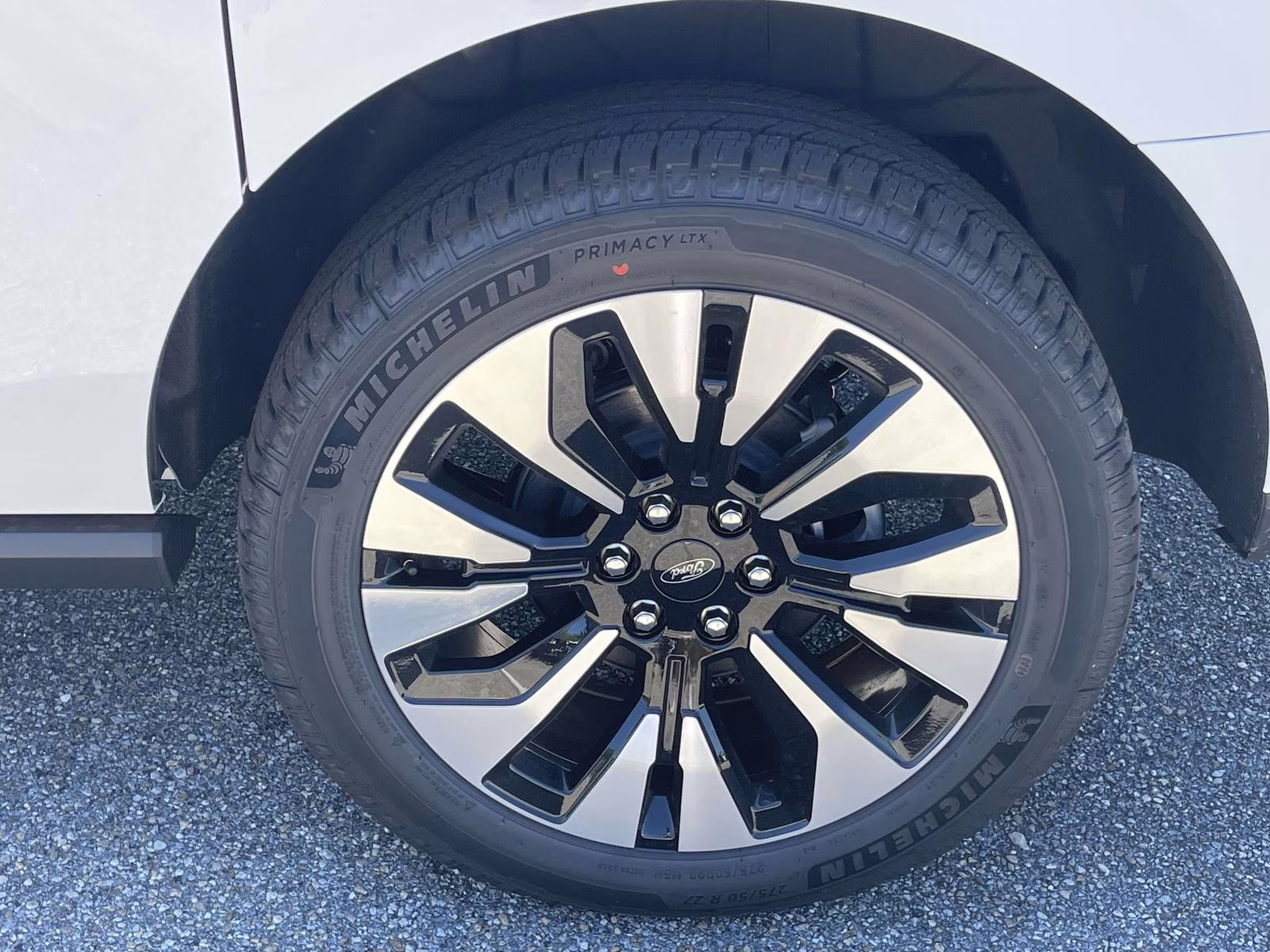 2026 Star White Metallic Tri-Coat Ford Expedition Max Platinum 4X4 SUV