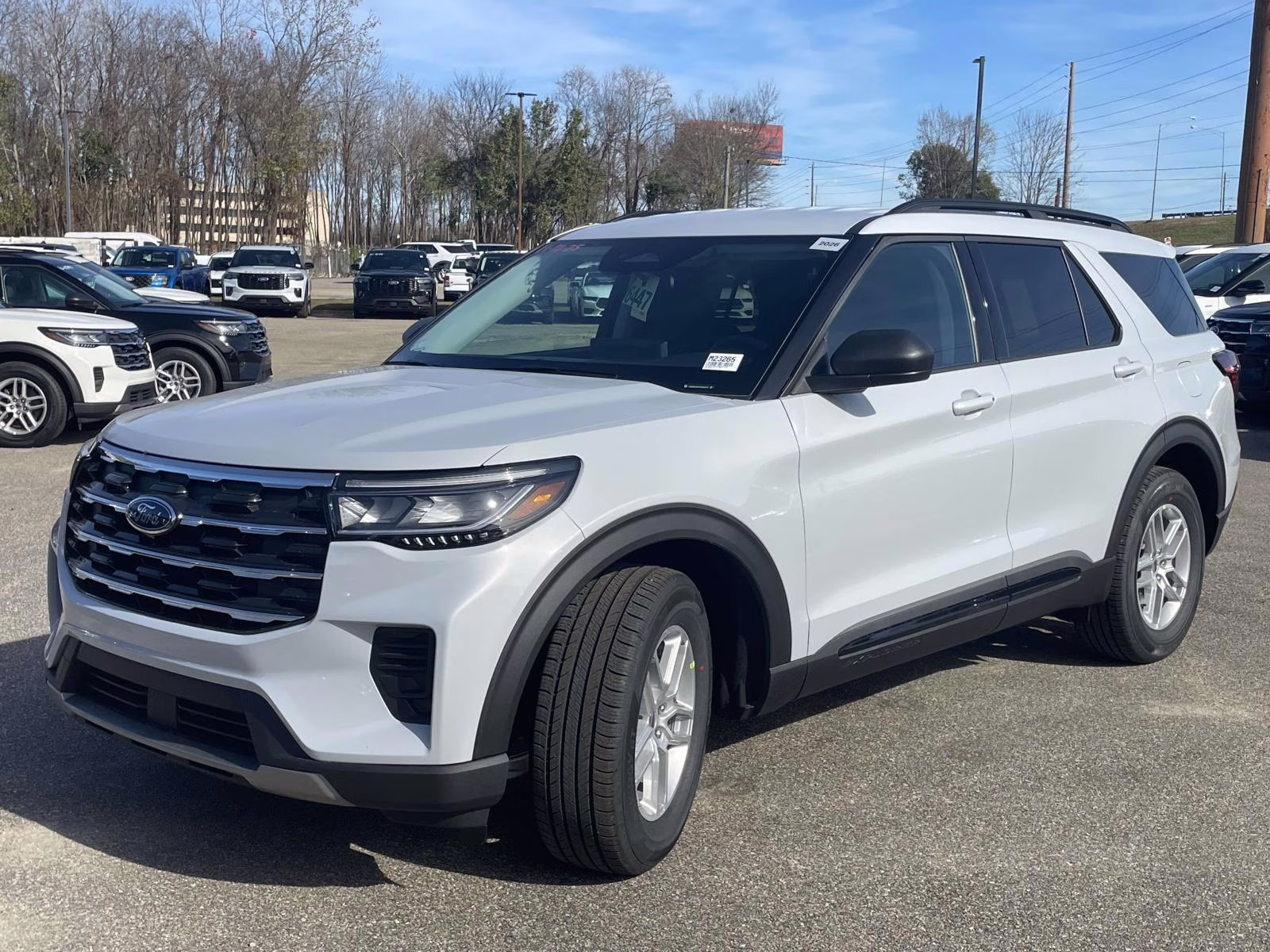 2026 Space White Metallic Ford Explorer Active RWD SUV
