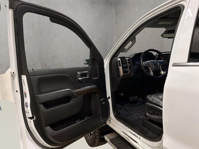 2019 Summit White GMC Sierra 2500HD Denali 4X4 Truck