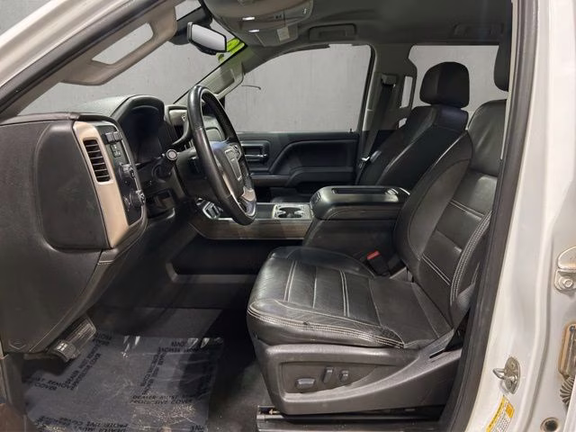 2019 Summit White GMC Sierra 2500HD Denali 4X4 Truck