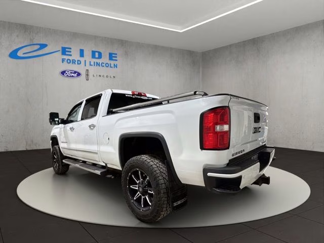 2019 Summit White GMC Sierra 2500HD Denali 4X4 Truck