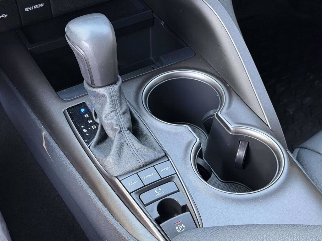 2023 Ice Toyota Camry SE AWD Sedan