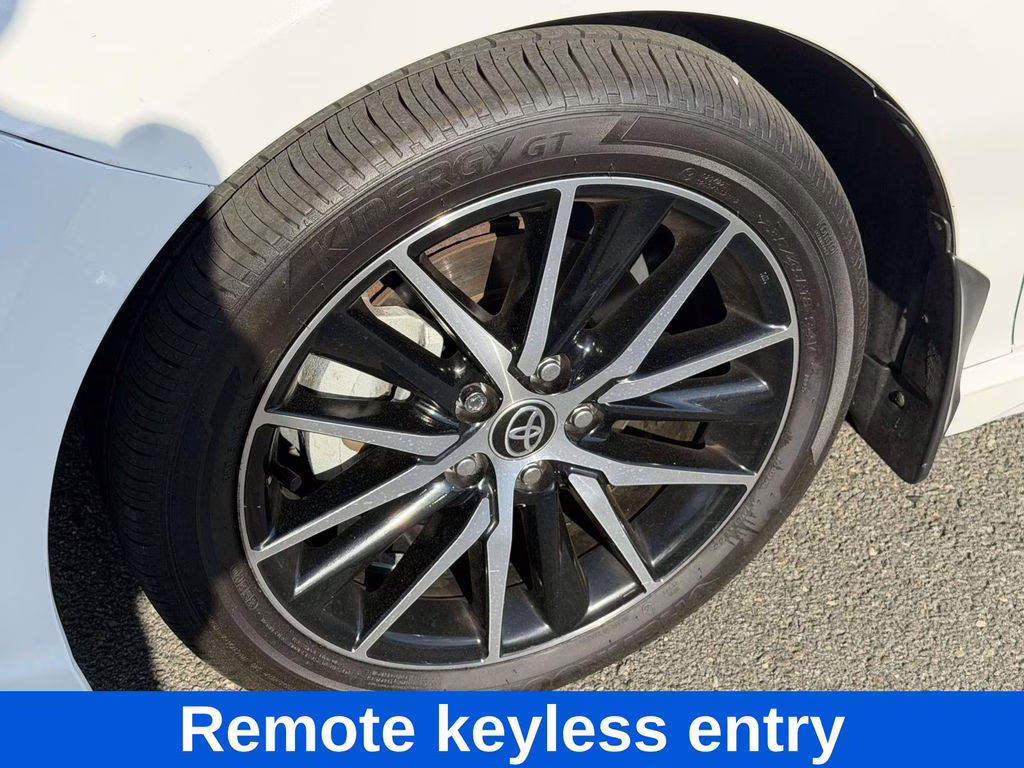 2023 Ice Toyota Camry SE AWD Sedan