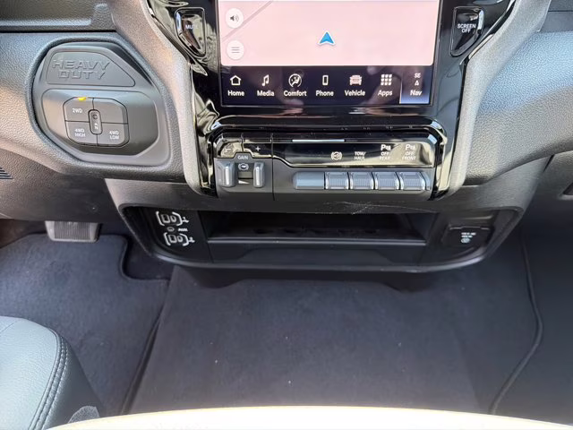 2026 Bright White Clearcoat Ram 2500 Tradesman 4X4 Truck