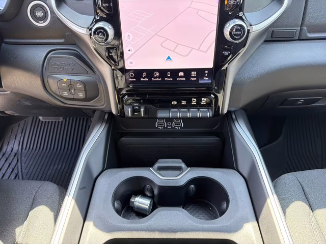 2026 Diamond Black Crystal Pearlcoat Ram 2500 Big Horn 4X4 Truck