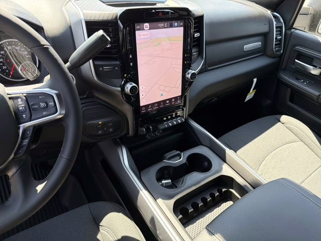 2026 Diamond Black Crystal Pearlcoat Ram 2500 Big Horn 4X4 Truck