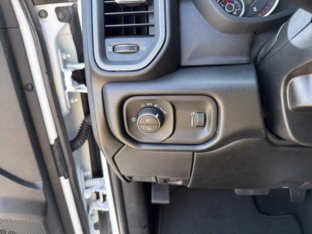 2026 Bright White Clearcoat Ram 2500 Tradesman 4X4 Truck