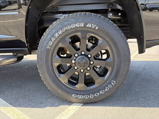 2026 Diamond Black Crystal Pearlcoat Ram 2500 Big Horn 4X4 Truck