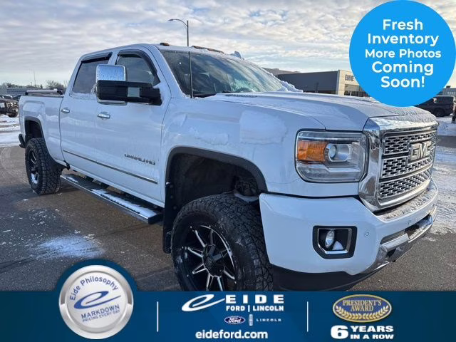 2019 Summit White GMC Sierra 2500HD Denali 4X4 Truck