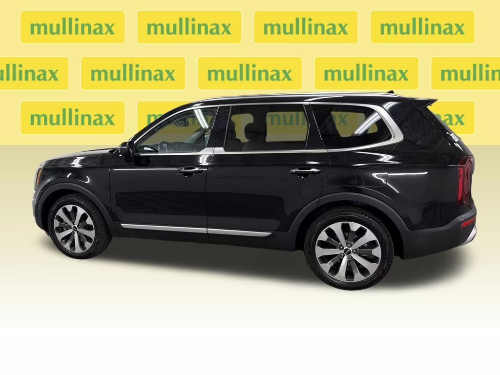 2021 Ebony Black Kia Telluride S FWD SUV