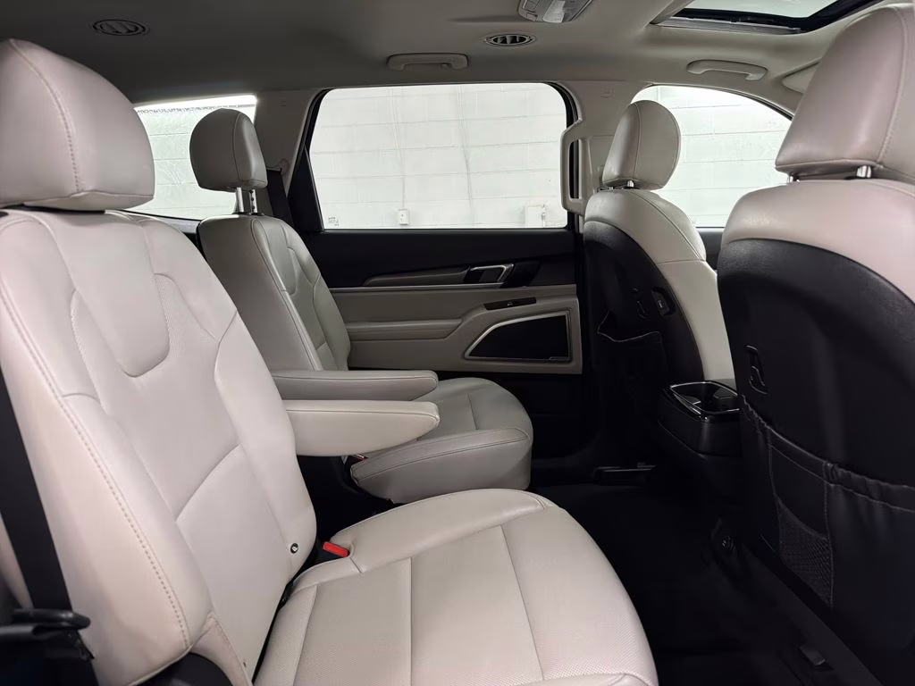 2021 Ebony Black Kia Telluride S FWD SUV