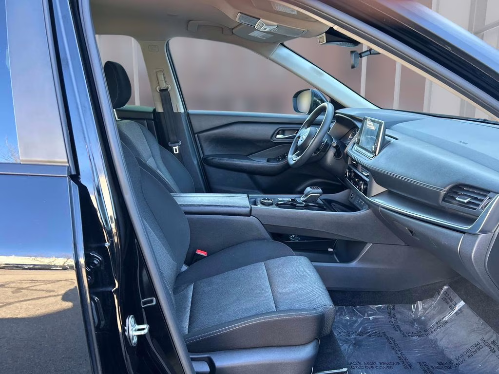 2024 Super Black Nissan Rogue SV AWD SUV