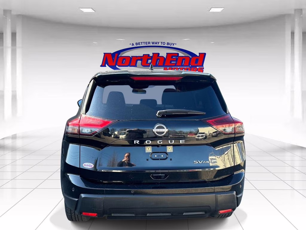 2024 Super Black Nissan Rogue SV AWD SUV