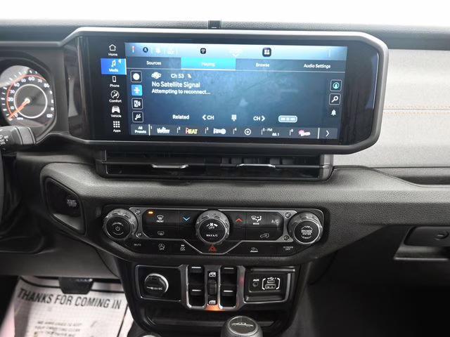 2025 Bright White Clearcoat Jeep Gladiator Sport S 4X4 Truck