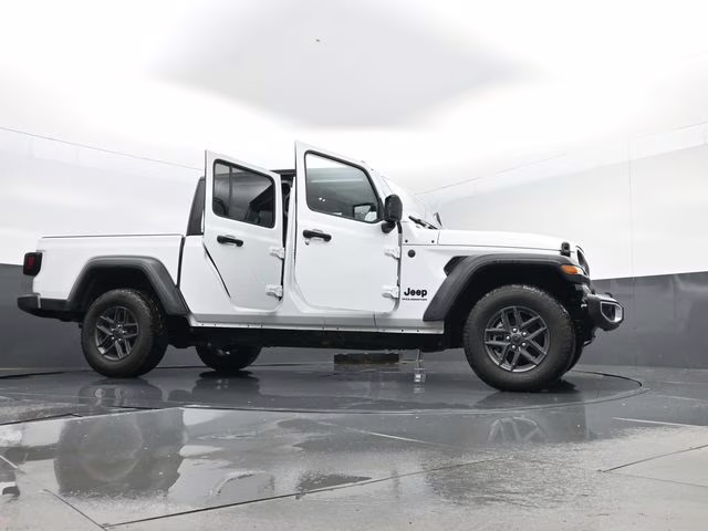 2025 Bright White Clearcoat Jeep Gladiator Sport S 4X4 Truck
