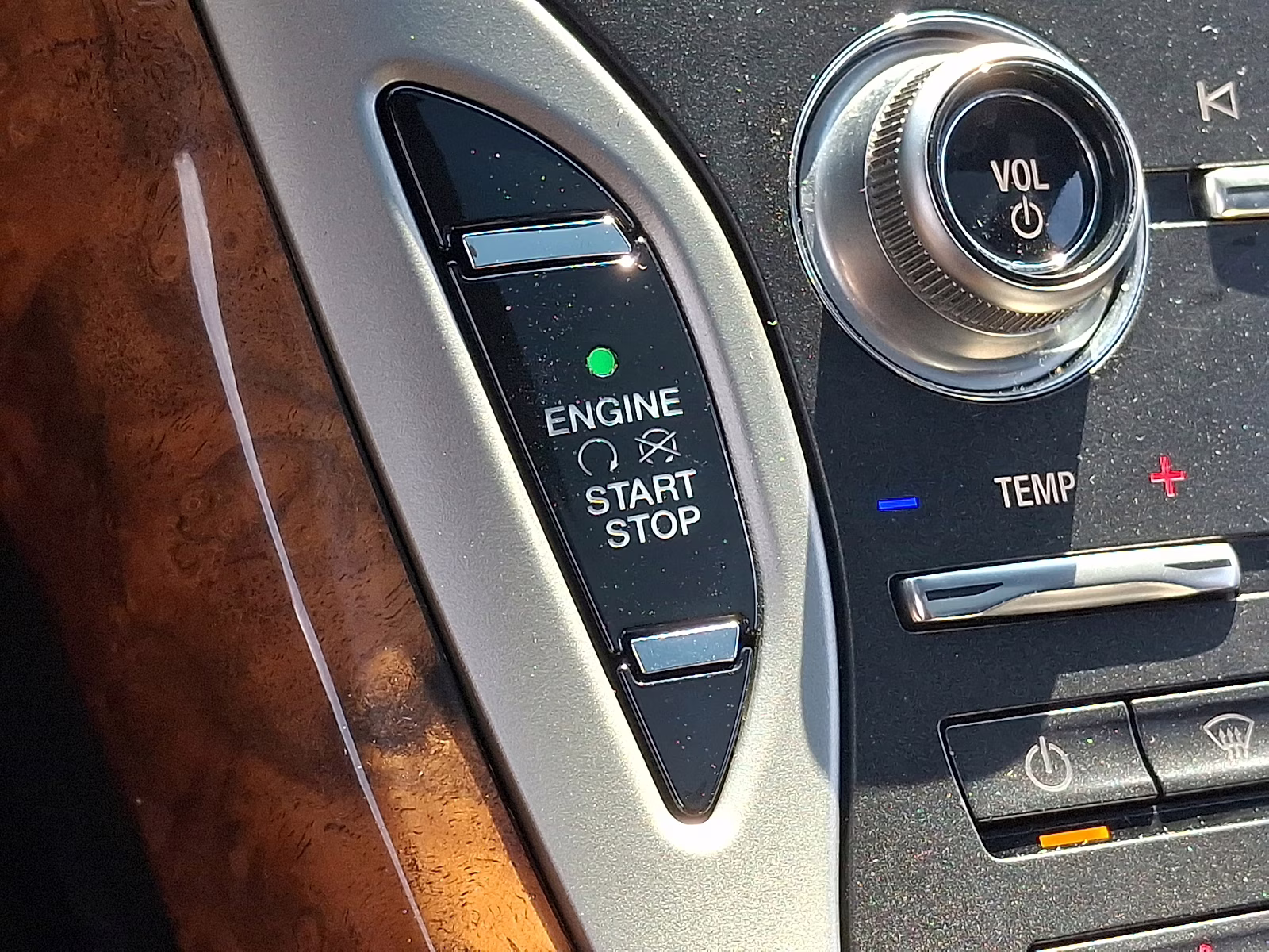 2019 Infinite Black Metallic - UM Lincoln Nautilus Select AWD