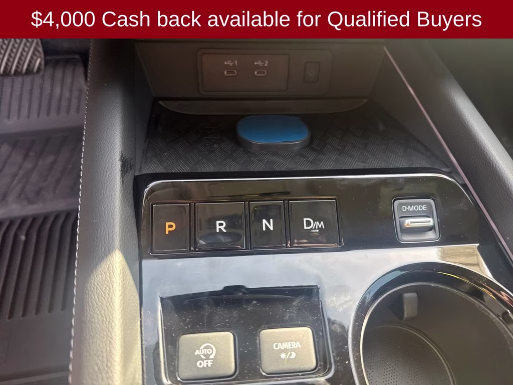 2026 Everest White Pearl/Black Nissan Murano Platinum AWD SUV
