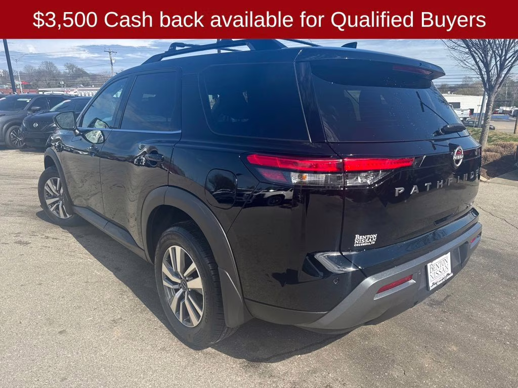 2026 Super Black Nissan Pathfinder SL 4X4 SUV
