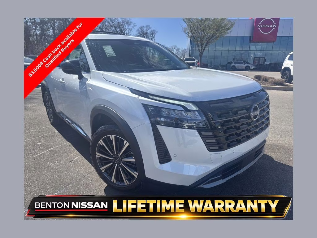 2026 Everest White Pearl Tricoat Nissan Pathfinder Platinum 4X4 SUV