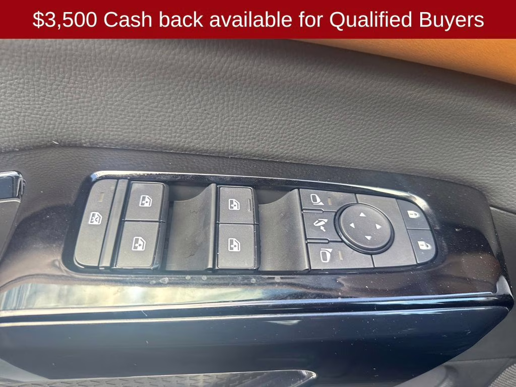 2026 Everest White Pearl Tricoat Nissan Pathfinder Platinum 4X4 SUV