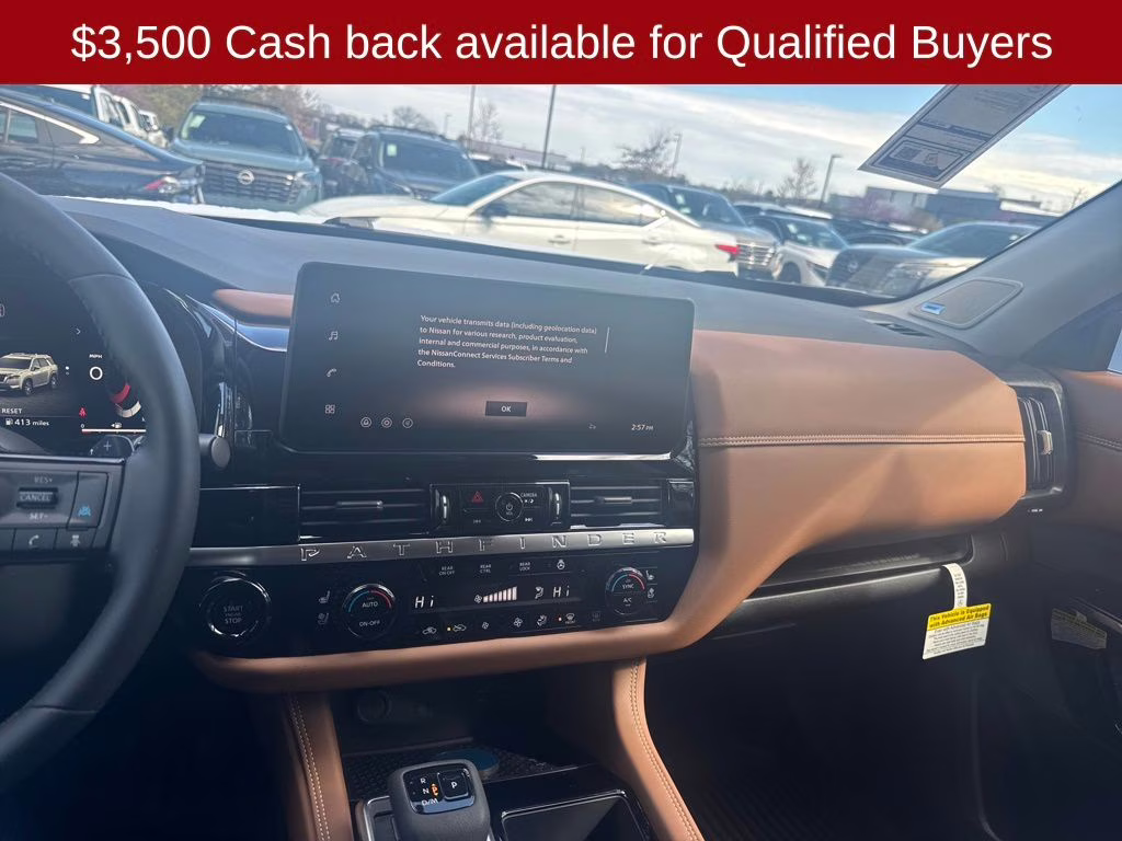 2026 Everest White Pearl Tricoat Nissan Pathfinder Platinum 4X4 SUV