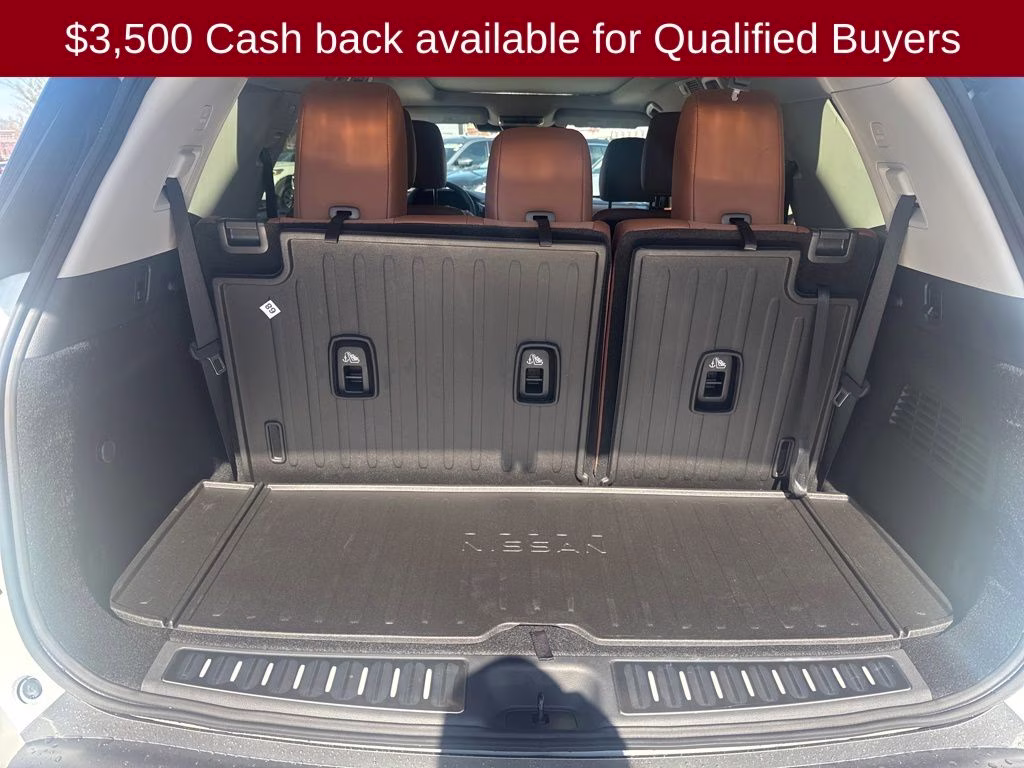 2026 Everest White Pearl Tricoat Nissan Pathfinder Platinum 4X4 SUV
