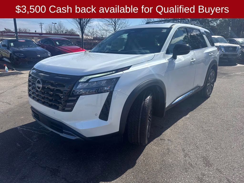 2026 Everest White Pearl Tricoat Nissan Pathfinder Platinum 4X4 SUV