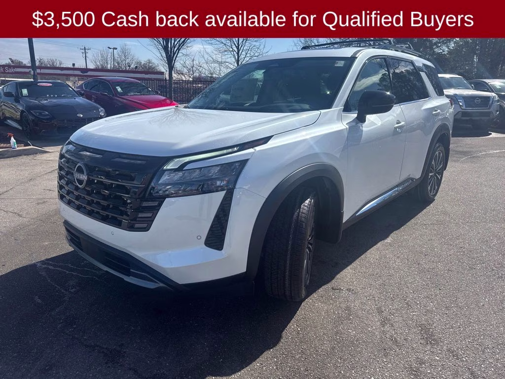 2026 Everest White Pearl Tricoat Nissan Pathfinder Platinum 4X4 SUV