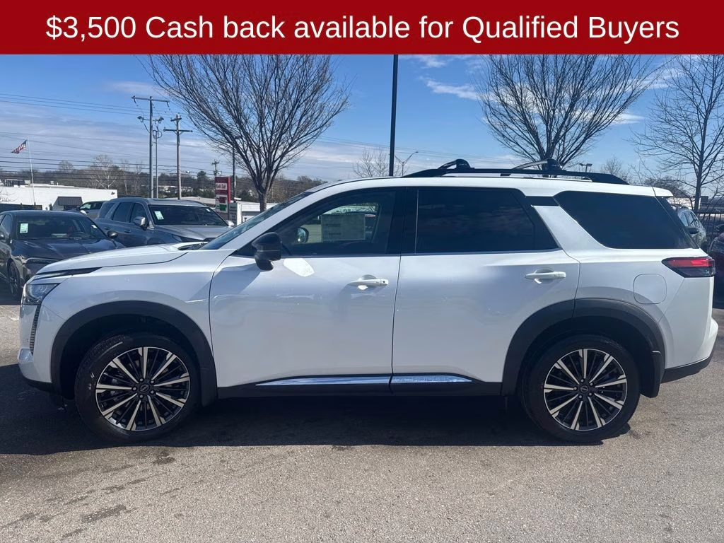2026 Everest White Pearl Tricoat Nissan Pathfinder Platinum 4X4 SUV