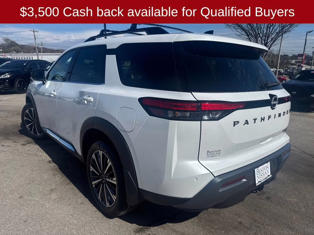 2026 Everest White Pearl Tricoat Nissan Pathfinder Platinum 4X4 SUV