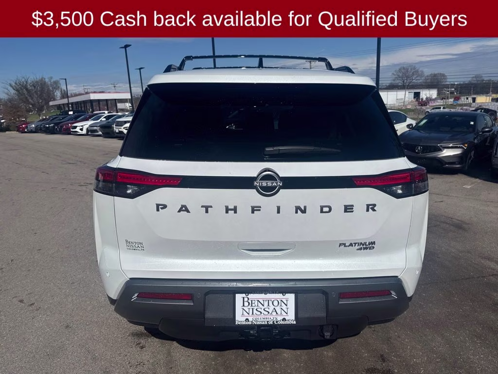 2026 Everest White Pearl Tricoat Nissan Pathfinder Platinum 4X4 SUV