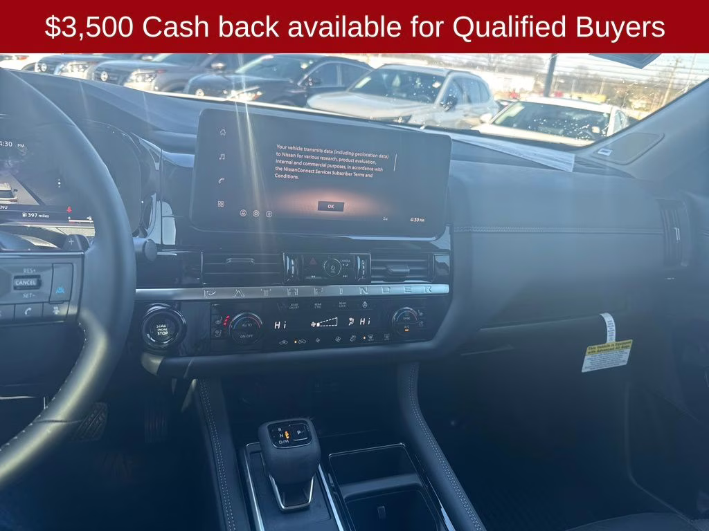 2026 Everest White Pearl Tricoat Nissan Pathfinder Platinum 4X4 SUV